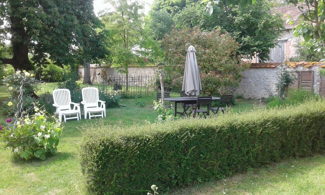 Une Maison A La Campagne Beaune-la-Rolande エクステリア 写真