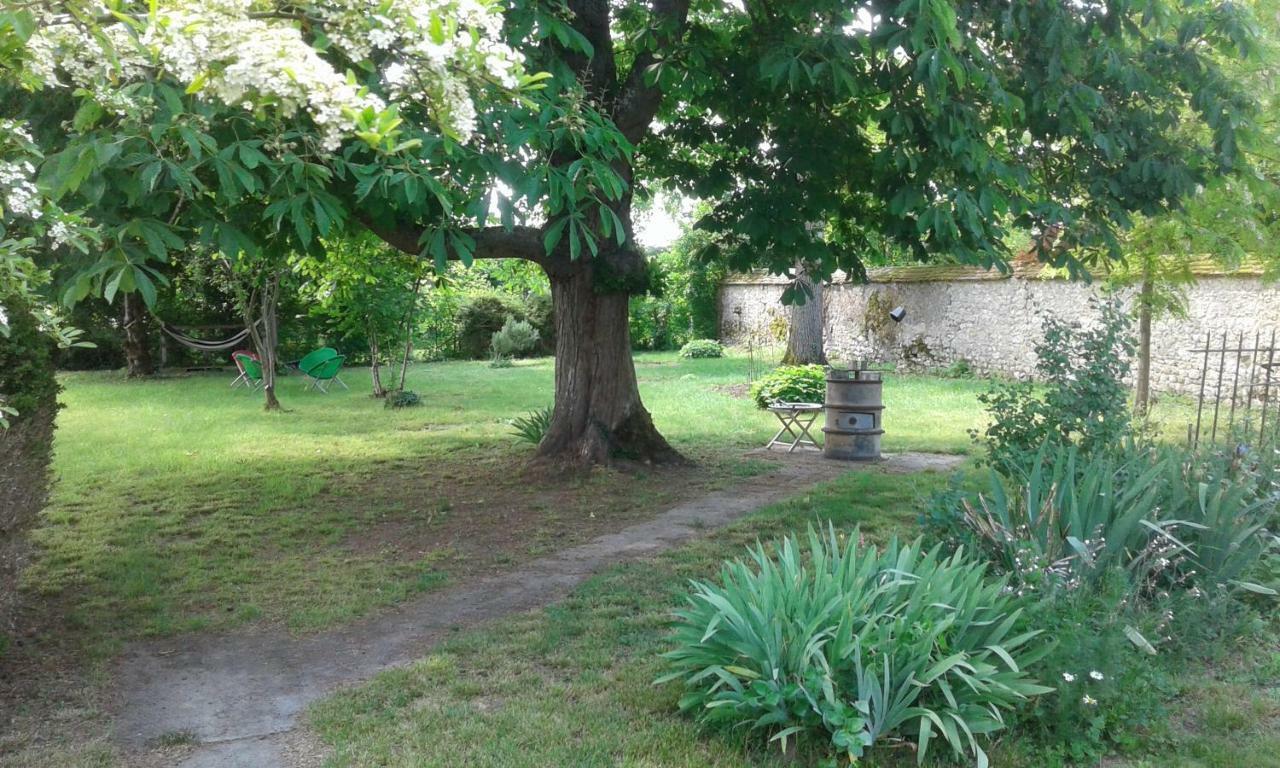 Une Maison A La Campagne Beaune-la-Rolande エクステリア 写真