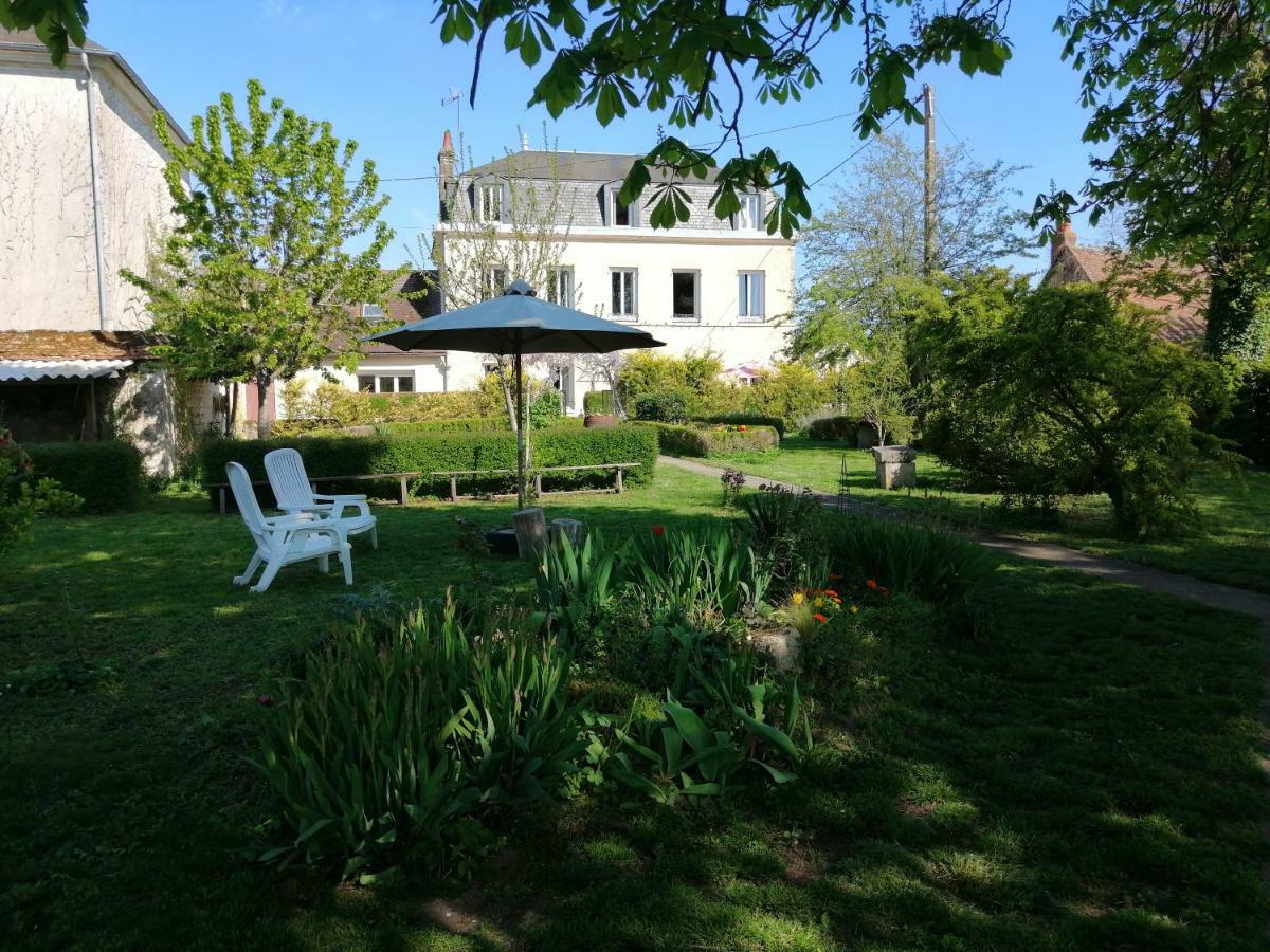 Une Maison A La Campagne Beaune-la-Rolande エクステリア 写真